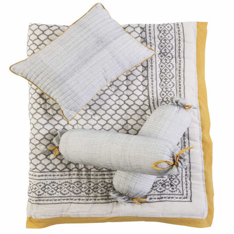 products/Erawan_Bedding_Set_1.jpg