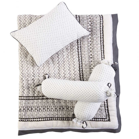 products/Greenwich_Bedding_Set_1.jpg