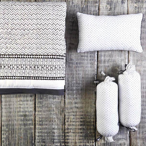 products/Greenwich_Bedding_Set_2.jpg