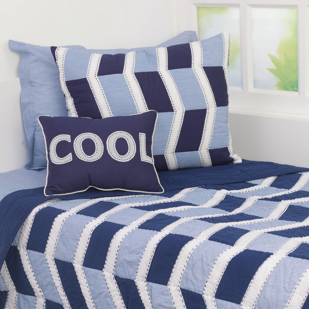 Ziggy Zag Kids Quilt <br> <span style="font-size: 11px; font-family:Helvetica,Arial,sans-serif;">Fits a Twin Bed, Can Be Personalised</span>